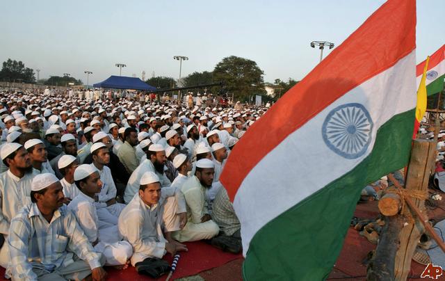 हिन्दू हैं मुसलमानों की सुरक्षा की गारंटी