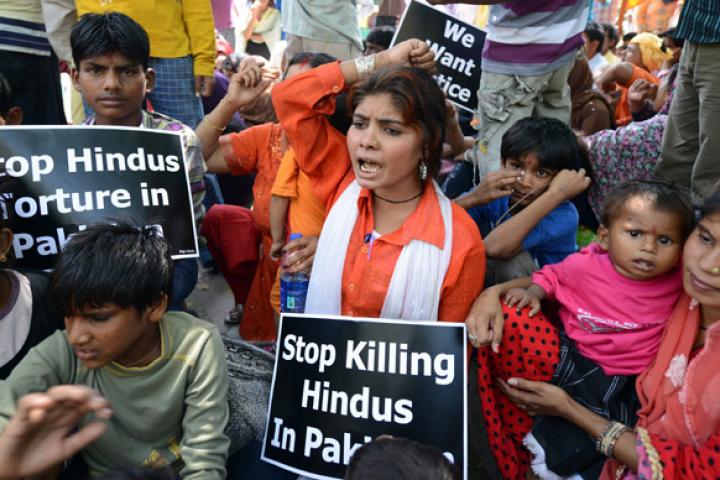 पाकिस्तानी हिंदुओं की सुध लेती सरकार