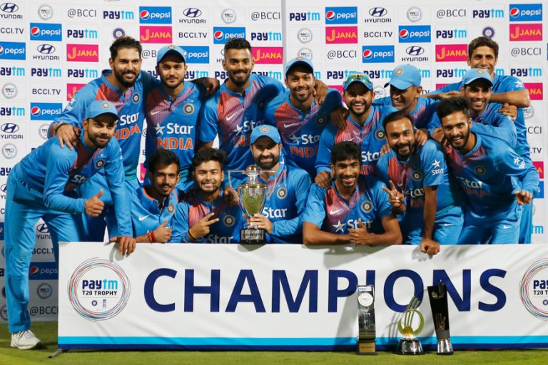 संस्कारो की पिच पर टीम इंडिया की बैटिंग