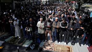 फ्रांस के मुस्लिम मुसीबत में